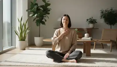 Smartphone de última generación mostrando una interfaz de usuario minimalista.